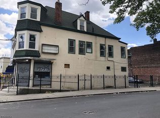 36 Park Ave, Newark, NJ 07104