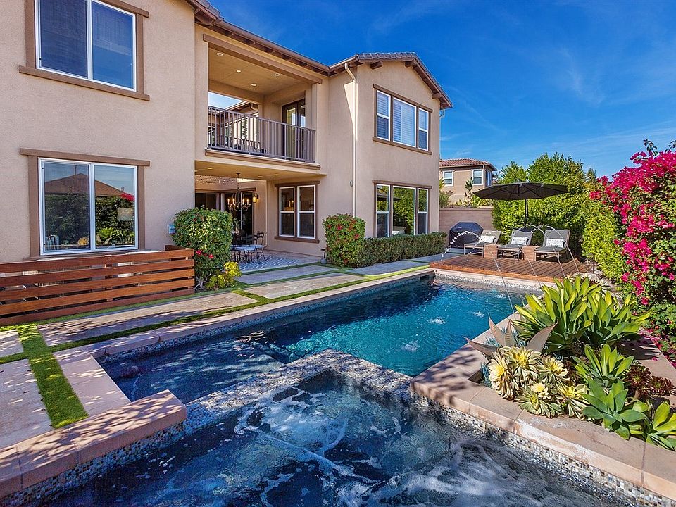 1st image of 38 Anacapa Ln