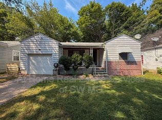 1231 E Harrison St, Springfield, MO 65804