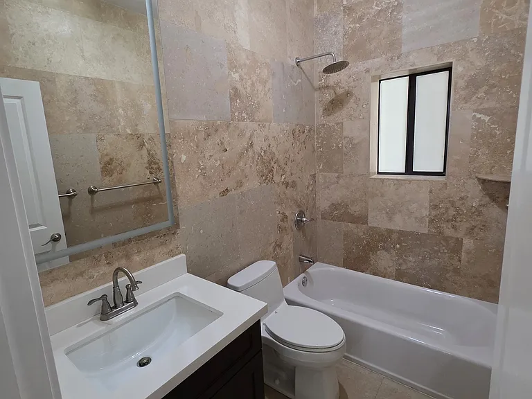 2268 SW 8th St #1 — Photo 12