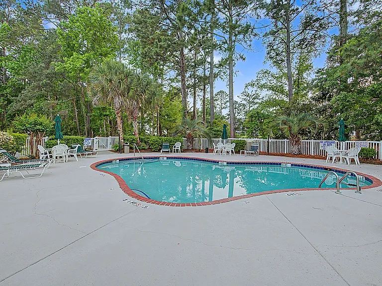 670 Riverwalk Dr #302 — Photo 23