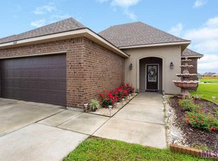6437 Yatton Dr, Addis, LA 70710