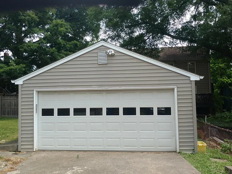 1605 N Stafford St — Photo 3