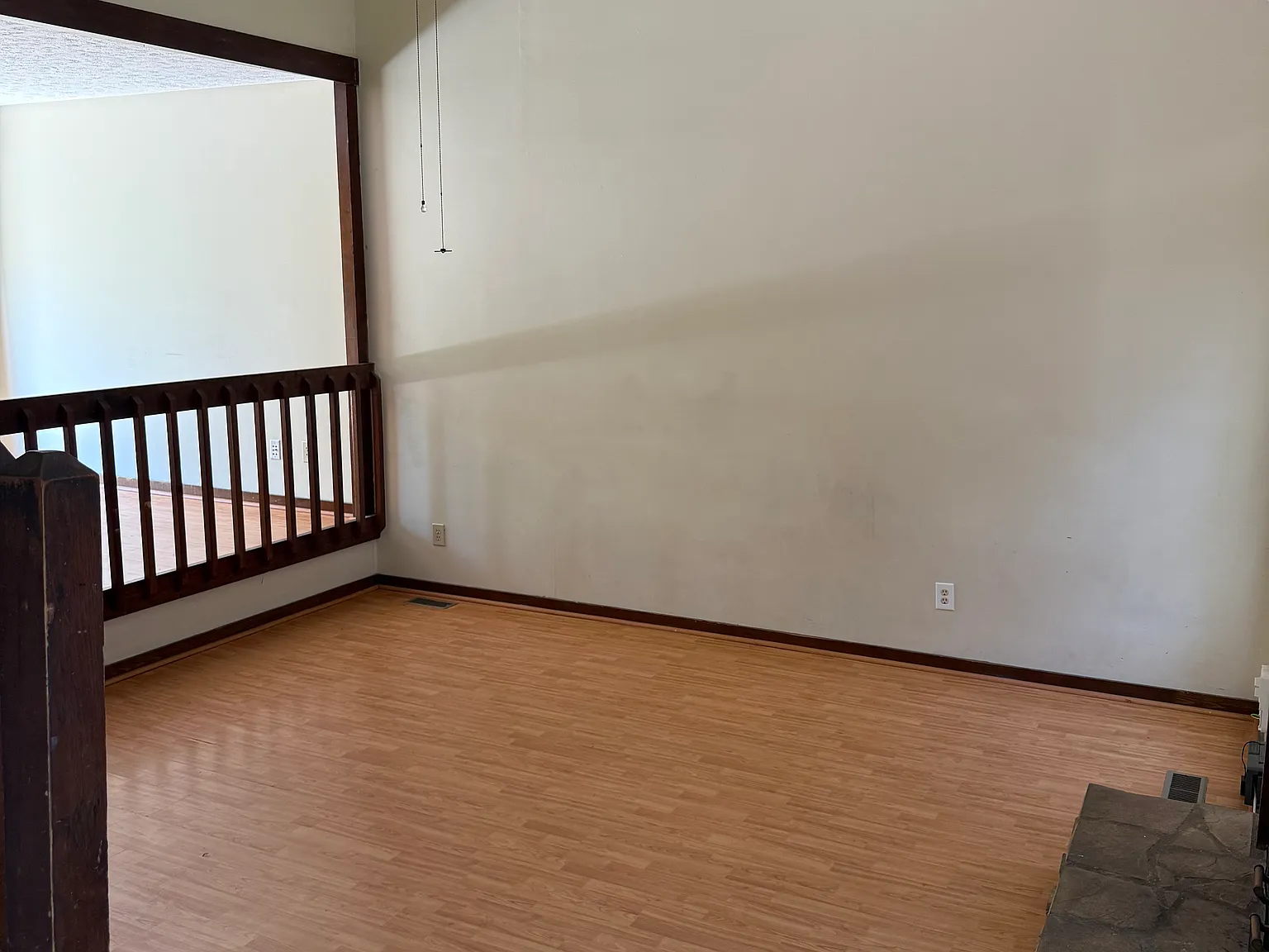 3 bed, 1354 sqft, $1,550 — Photo 2