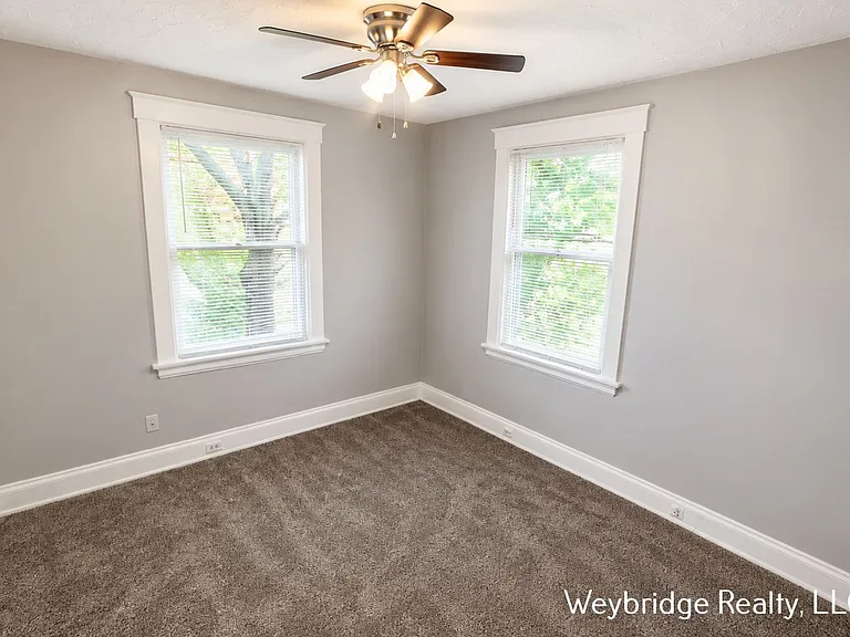 Gilbert 3209 — Photo 9