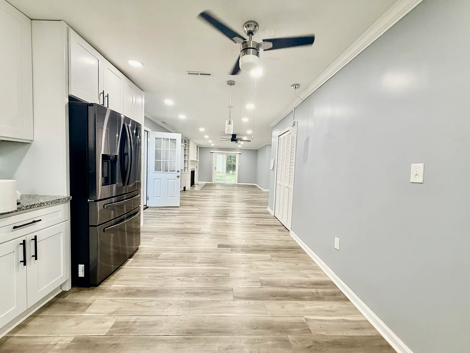 4 bed, 1504 sqft, $2,850 — Photo 3