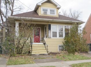 9422 Monroe Ave, Brookfield, IL 60513