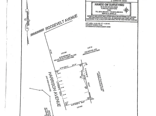 32 Harrison Ave, Southampton, NY 11968