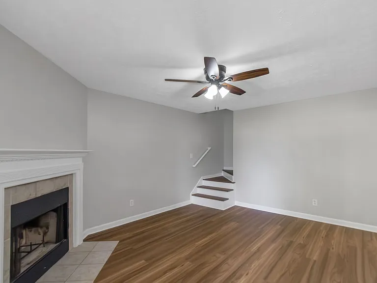 97 Livingston Ln — Photo 6