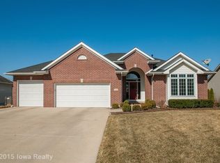 2564 NW 161st St, Clive, IA 50325
