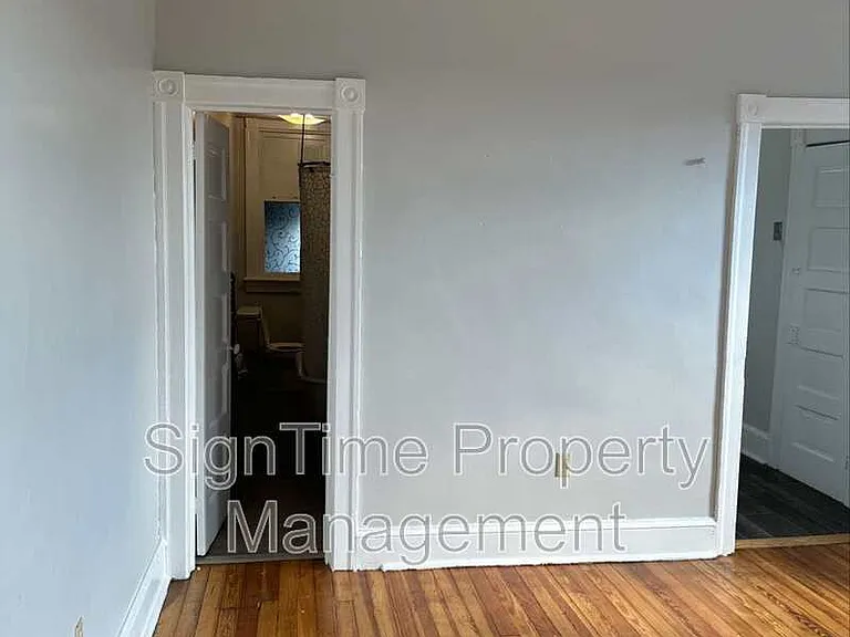 238 Summit Ave #6 — Photo 6