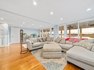 96 Utica St, Quincy, MA 02169