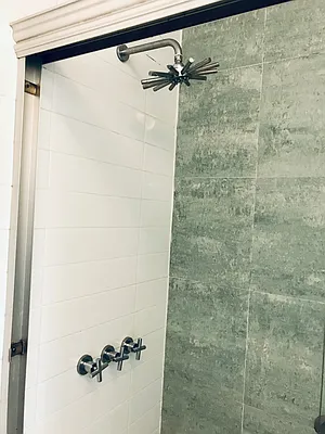 Rented by Charles Coutinho LLC | media 19