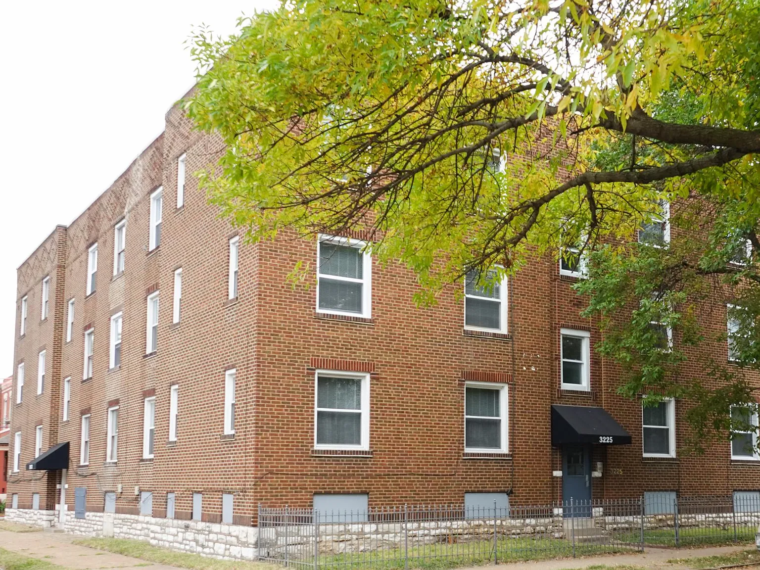 1 bed, 650 sqft, $915 — Photo 1