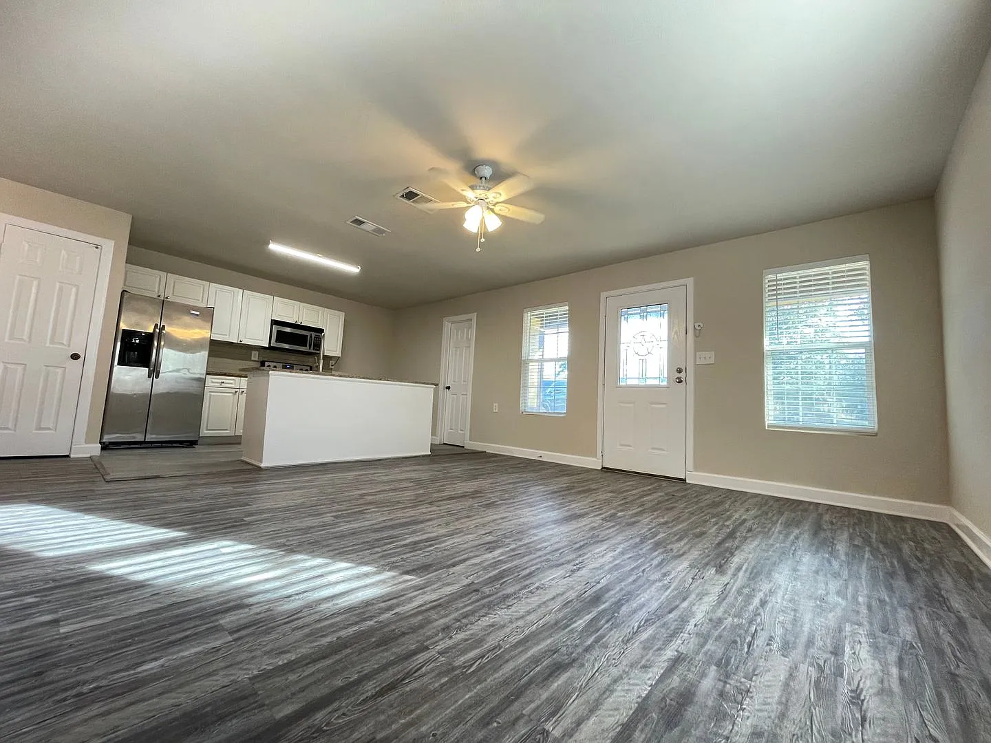 Duplex by the Lake — Photo 4