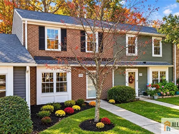 275 Constitution Cir, North Brunswick, NJ 08902