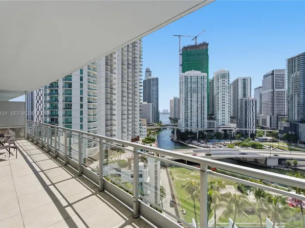 90 SW 3rd St APT 1801, Miami, FL 33130