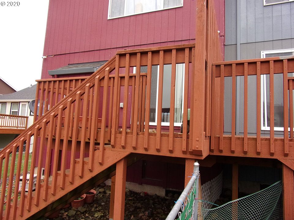 2nd image of 105 N 15th St