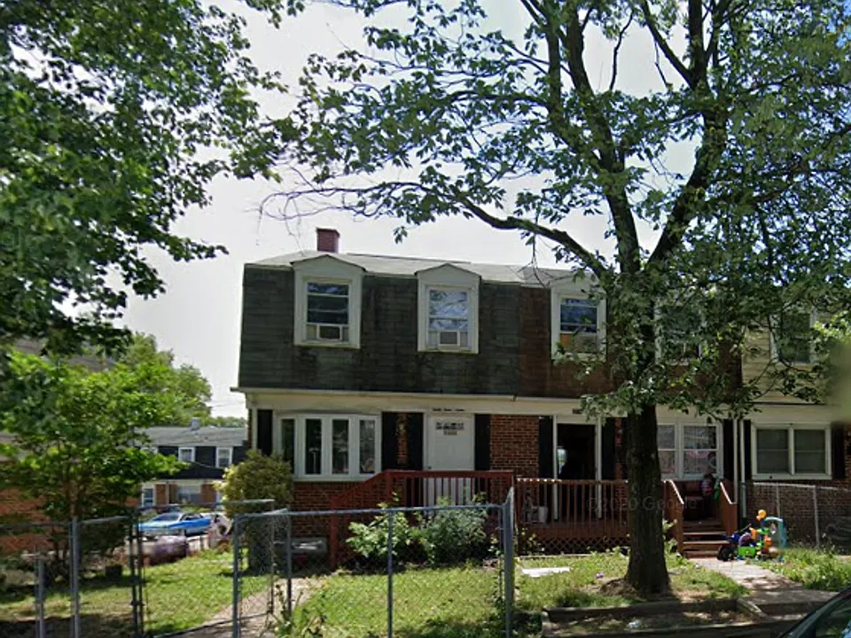 2710 Norland Rd
