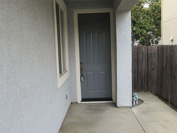 3rd image of 533 Mountain Park Dr
