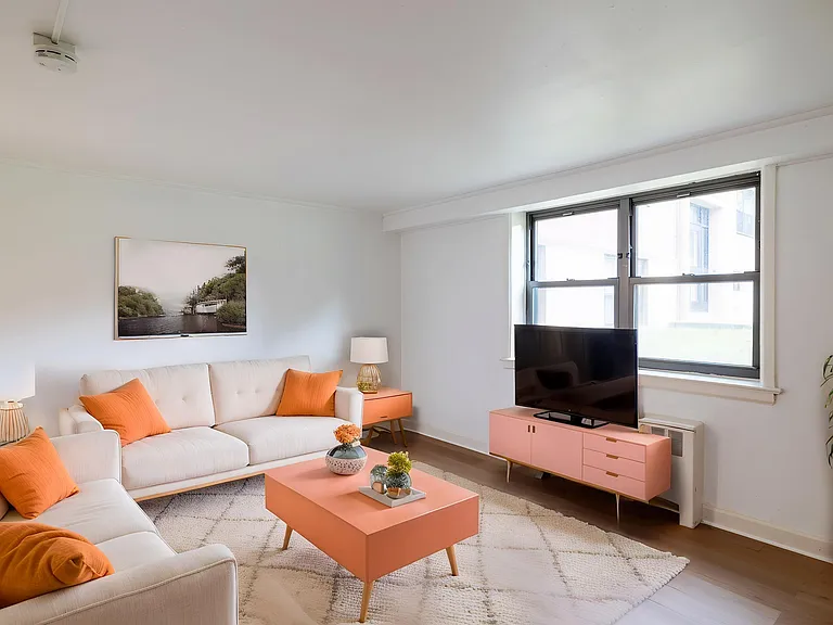 Tivoli Park Apartments — Photo 35