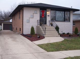 18110 Olympia Dr, Country Club Hills, IL