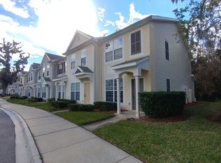 3574 Twisted Tree Ln, Jacksonville, FL 32216