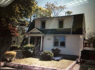 14227 221st St, Jamaica, NY 11413