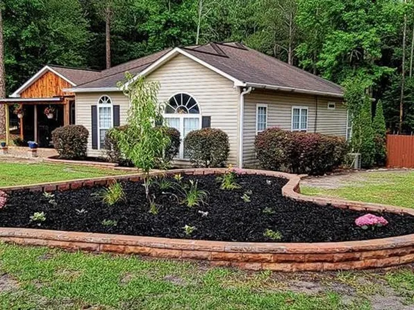 819 Barksdale Dr, Vidalia, GA 30474