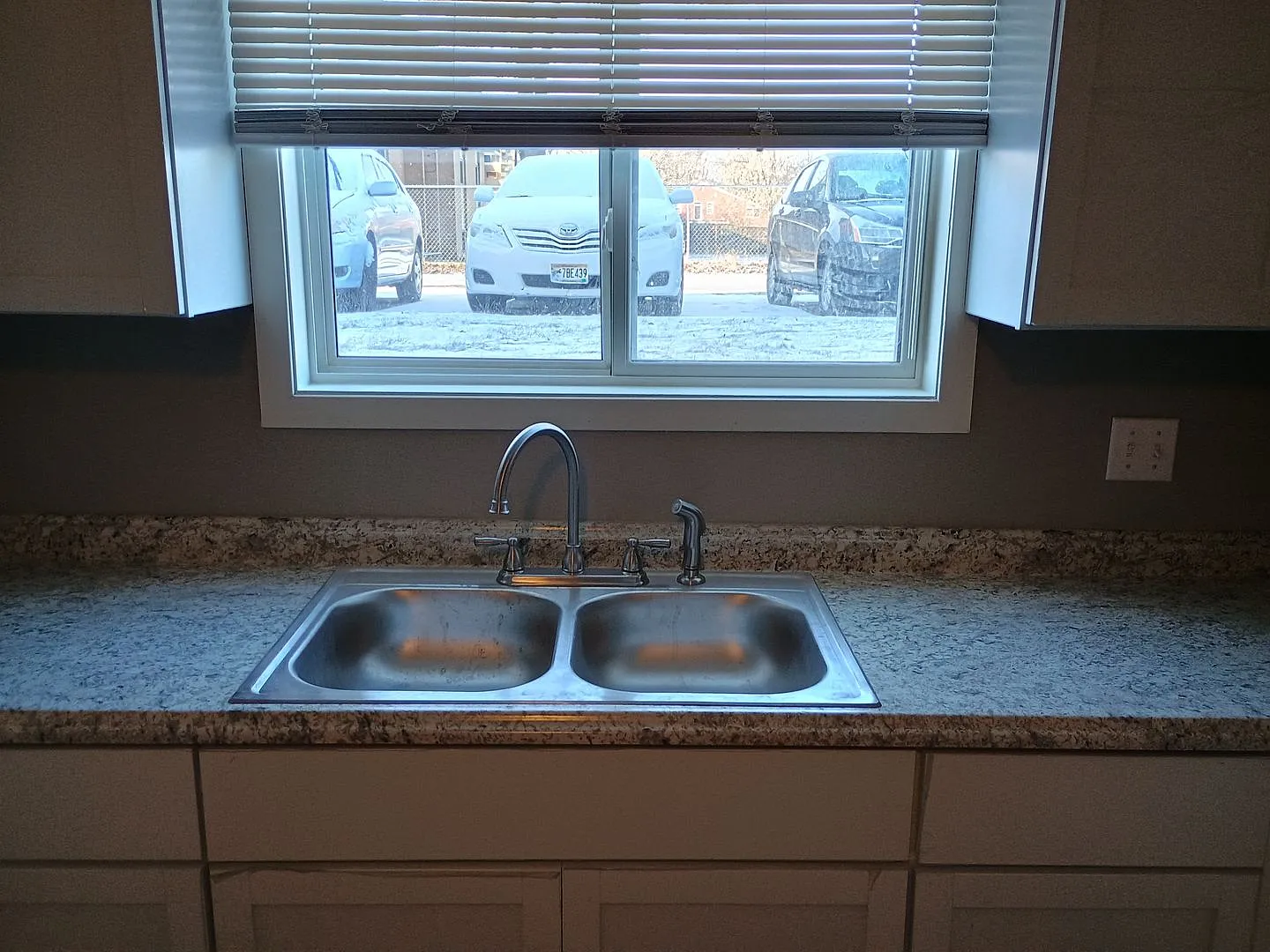 1 Bedroom 1 Bath in Owatonna — Photo 2