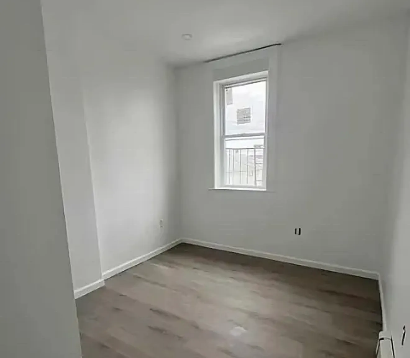 4 bed, 1200 sqft, $2,695 — Photo 4