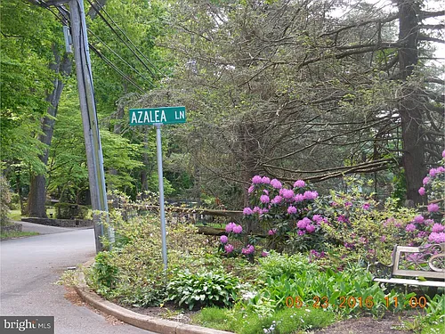 8 Azalea Ln Photo 1