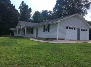 130 Park St, Campobello, SC 29322