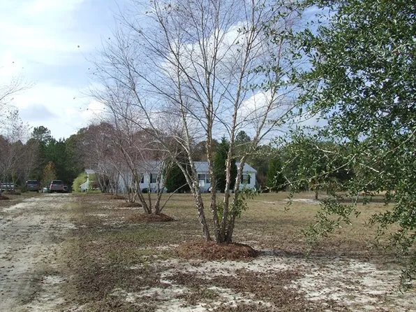 236 Sweetwater Rd, St Matthews, SC 29135