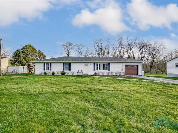 11113 W Autumn Ln, Fostoria, OH 44830