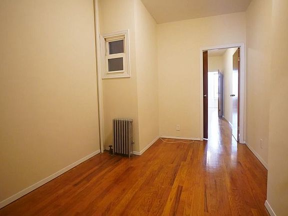4th image of 1599 York Ave APT 3n
