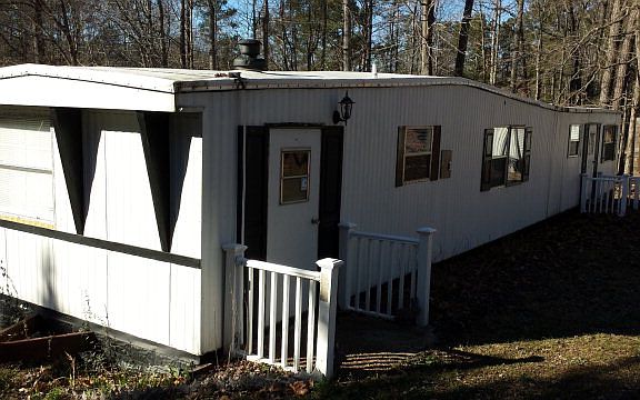 4th image of 130 Warren Ct