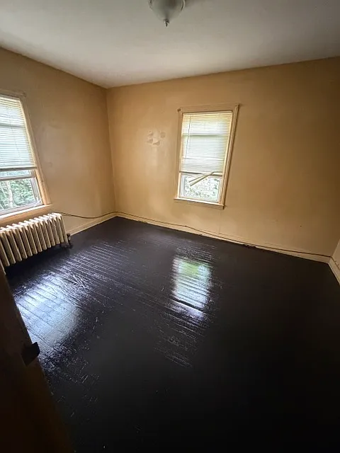 105 Pennsylvania Ave — Photo 2