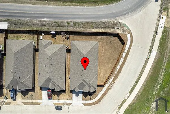 204 Rosewood Dr — Photo 43
