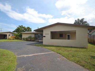 1500 NE 49th St, Oakland Park, FL, 33334