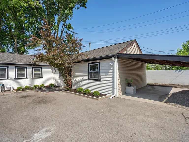 1741 E Woodward Heights Blvd #2 — Photo 2
