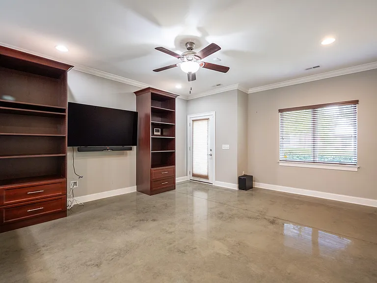 3111 Saint Elmo Ave — Photo 6