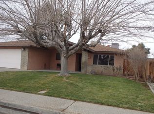 229 Apache Ln, Ridgecrest, CA 93555
