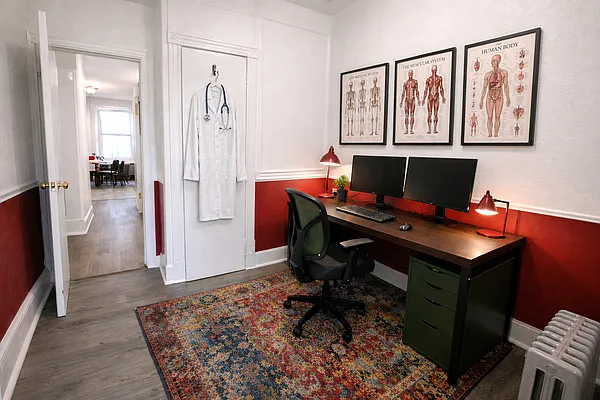 Rented by Voro Purple LLC | media 1