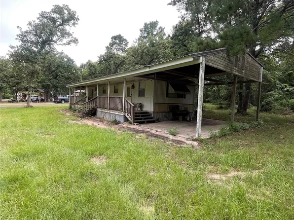 11847 W Hollyhill Dr, Plantersville, TX 77363