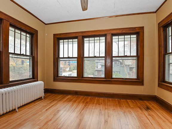4th image of 3900 Sheridan Ave S #2