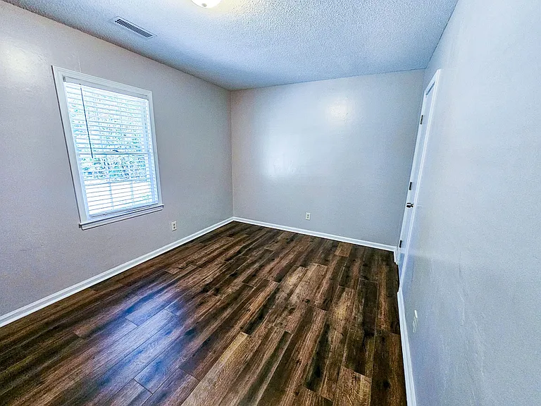 260 Briarleaf Cir — Photo 17