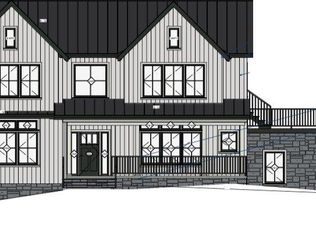 1 Esplanade Dr, East Patchogue, NY 11772