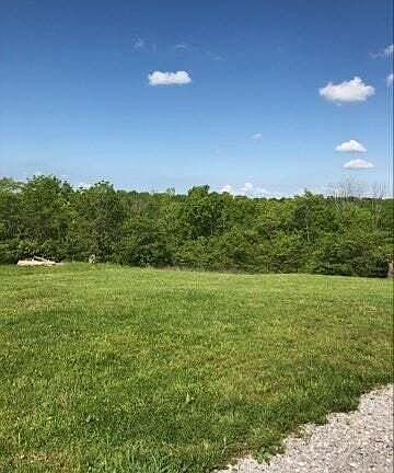 5th image of 745 Mann Rd