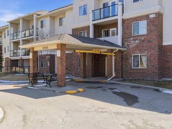 928 Arbour Lake Rd NW #2102, Calgary, AB T3G 5T2